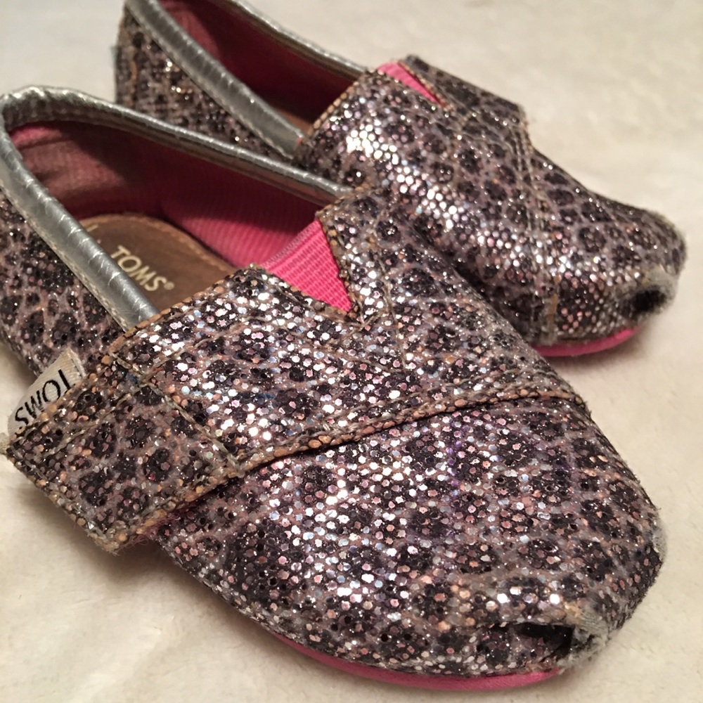 Toddler Girl Toms (sz5)